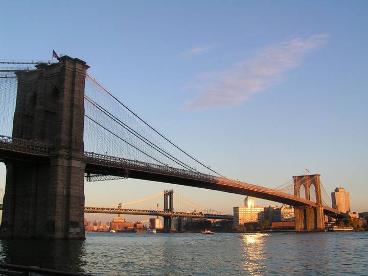 http://upload.wikimedia.org/wikipedia/commons/0/0d/Brooklyn_Bridge_wide.jpg