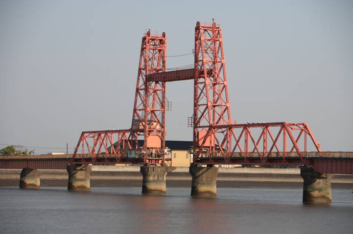 Chikugo_River_Lift_Bridge